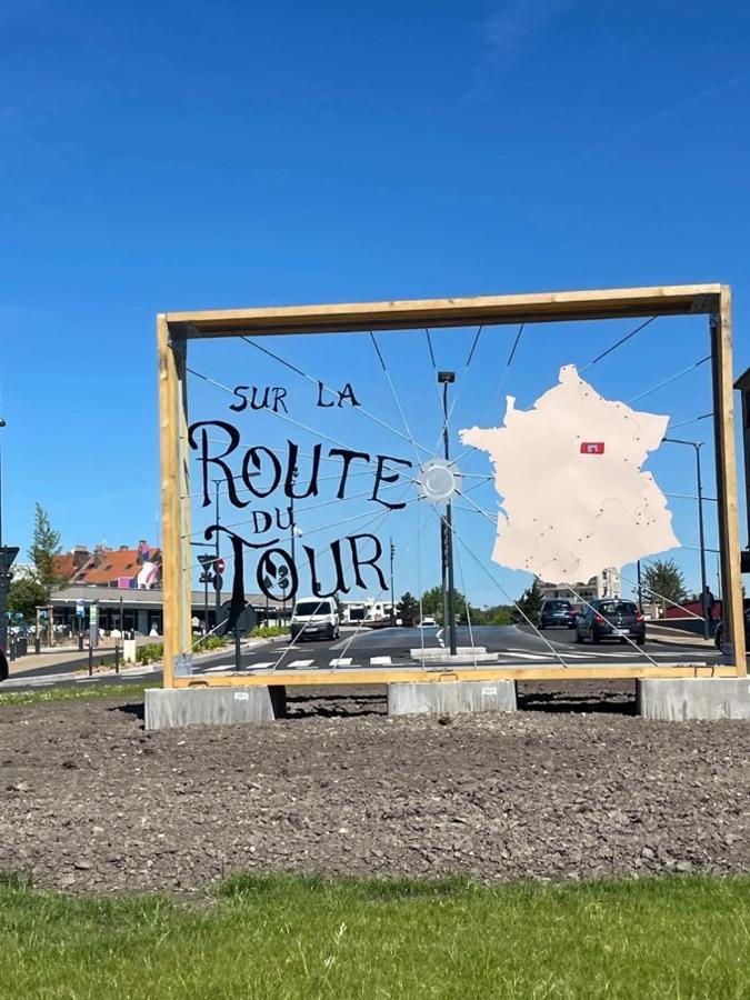 Le Bien Venue Chez Vous Apartment Calais Exterior foto